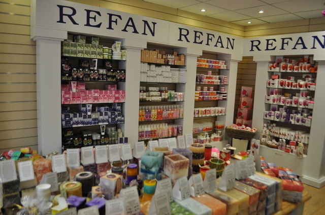 REFAN с нов магазин в Обединеното Кралство.