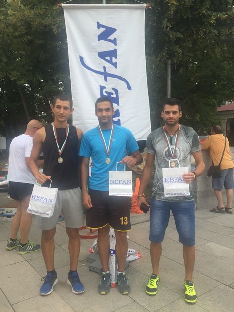 REFAN зарадва с награди участниците в маратон "Съединение"