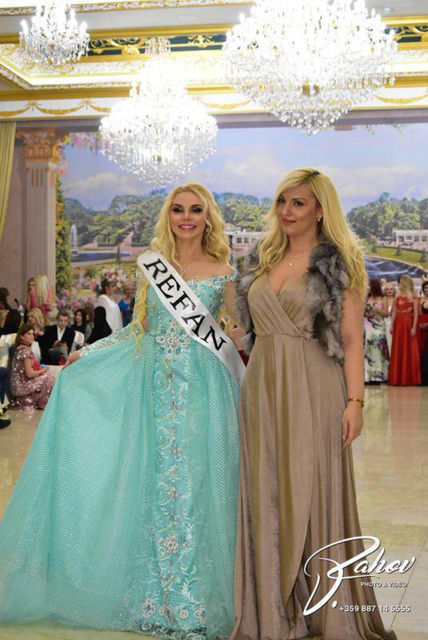 Красива рускиня стана лице на REFAN в бляскавия конкурс "Мисис Баба"