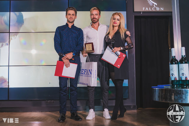 Български знаменитости с подаръци от REFAN на "Парад на изкуствата 2018"