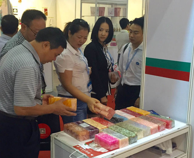 Огромен интерес към продуктите на REFAN на Международното търговско изложение в Китай