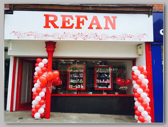 Първият магазин РЕФАН в Swansea