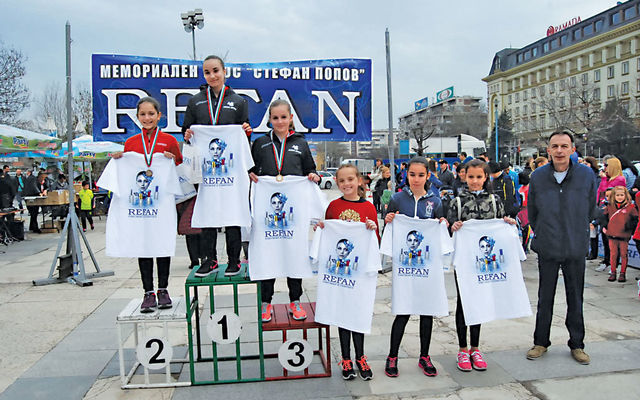 Стотици пловдивчани станаха част от кроса в памет на Стефан Попов
