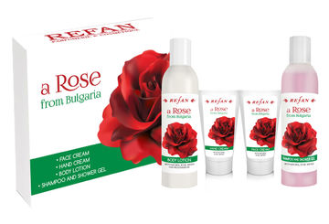 Подаръчен комплект Роза от България с натурална розова вода