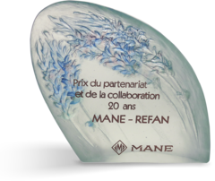 Почетен знак "20 години партньорство и сътрудничество  MANE - REFAN" 